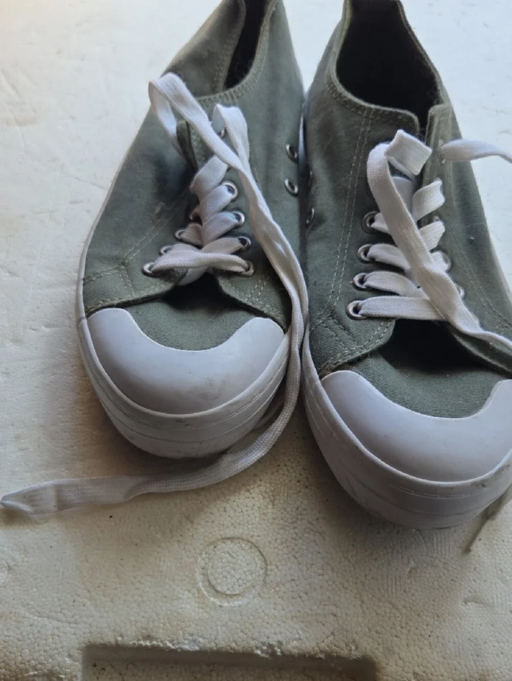 Joe Boxer  Casual Canvas Sneakers in Olive Green Size 9 Y2k